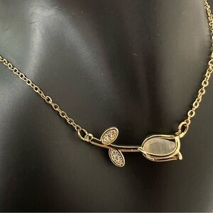 Tulip Flower Pendant Gold Necklace